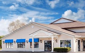 Howard Johnson By Wyndham Niagara Falls